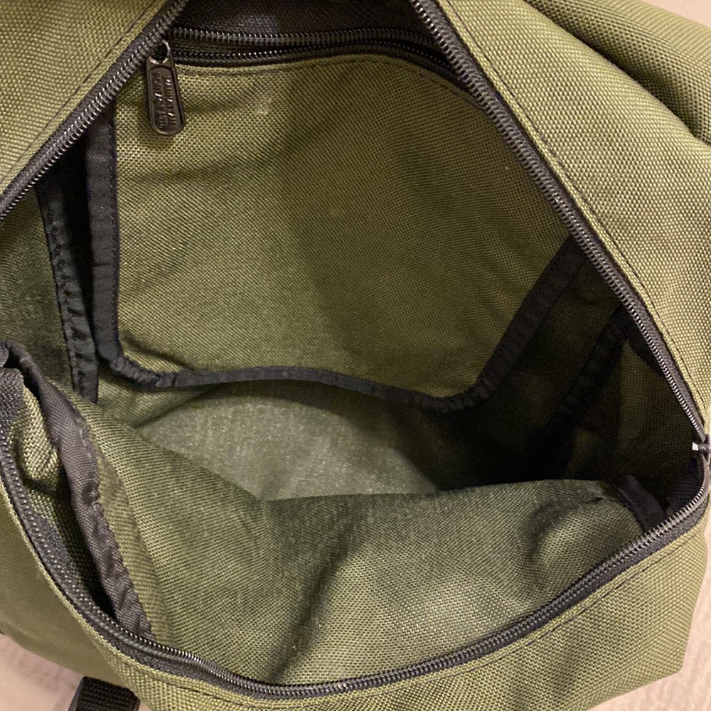 Manhattan Portage Green Men's Backpack View 5